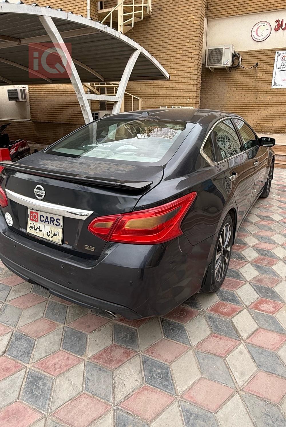 نيسان ألتيما